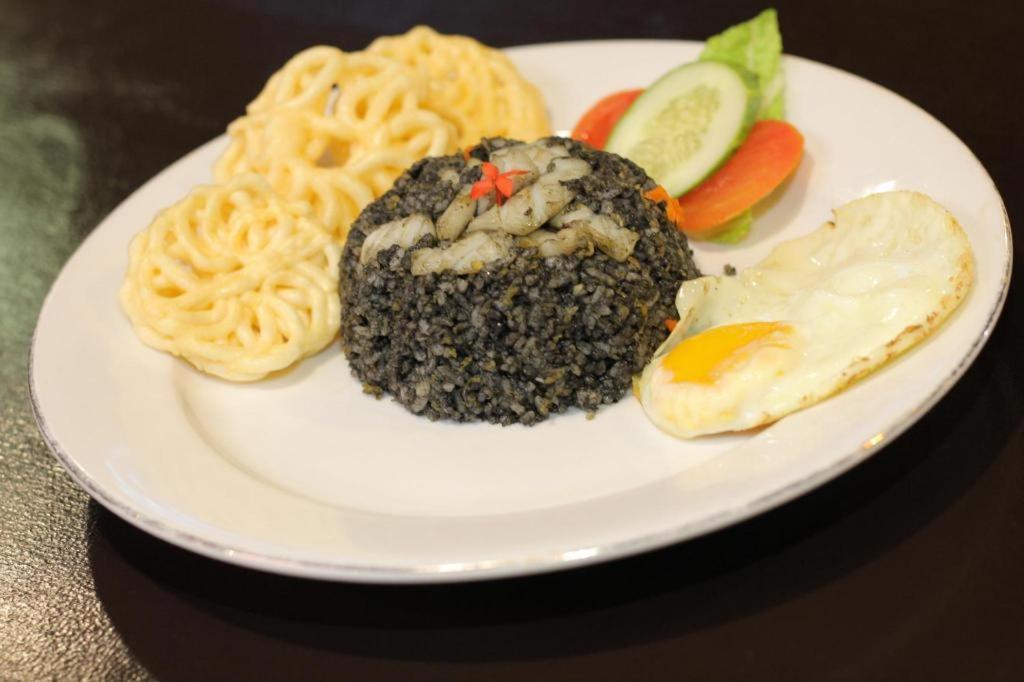 바하마스 호텔 앤 리조트 탄중판단 외부 사진